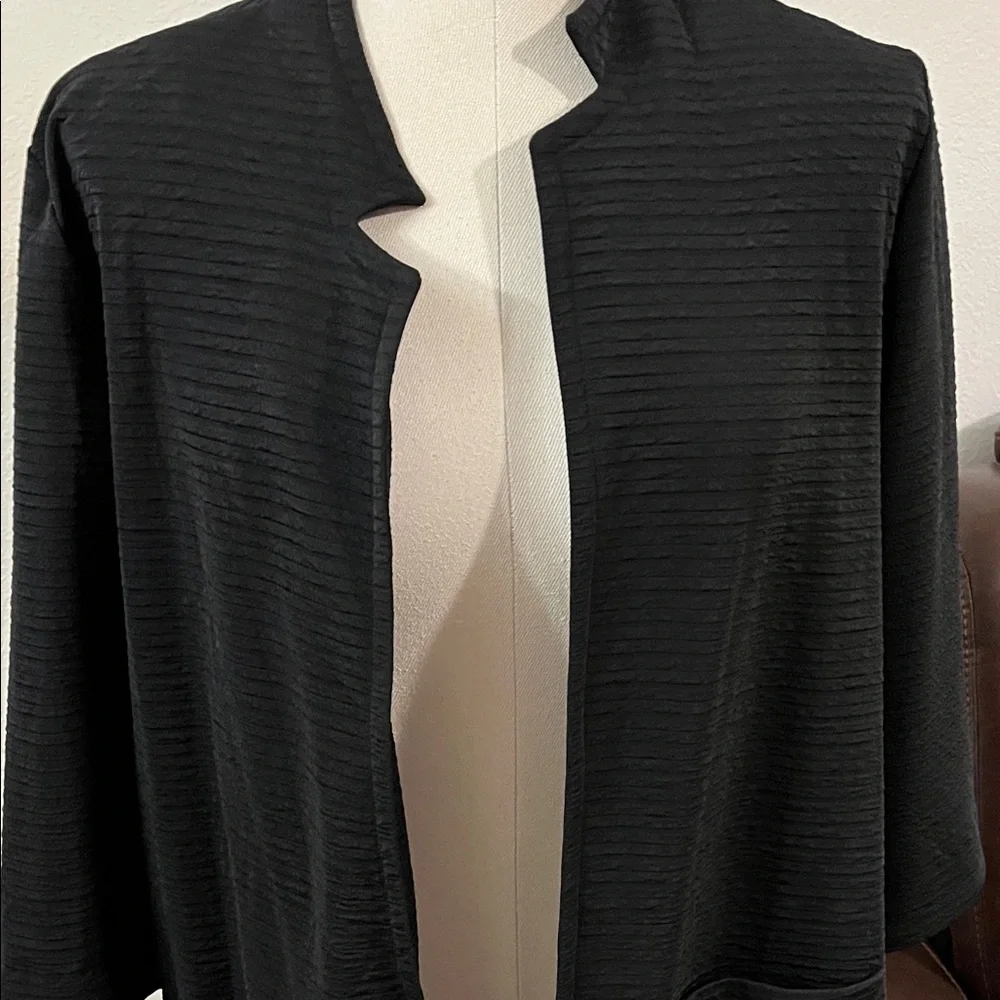 Chic Black Women's Cardigan - Picture 2 of 7